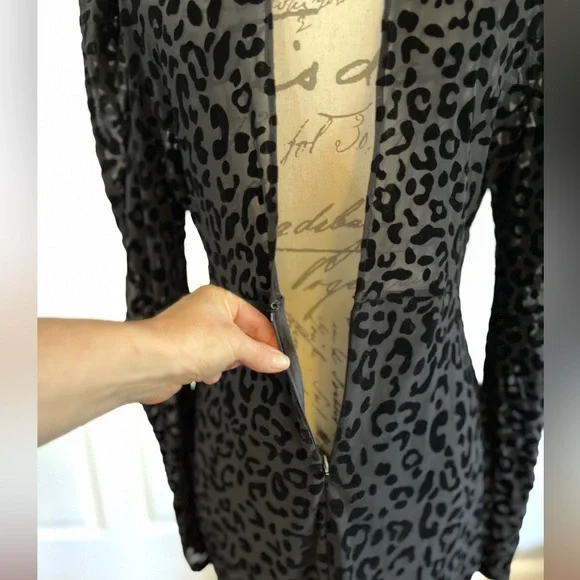 Deja Vu Black Velvet Burnout Overlay Mini Dress long sleeve evening Large EUC - Picture 8 of 16